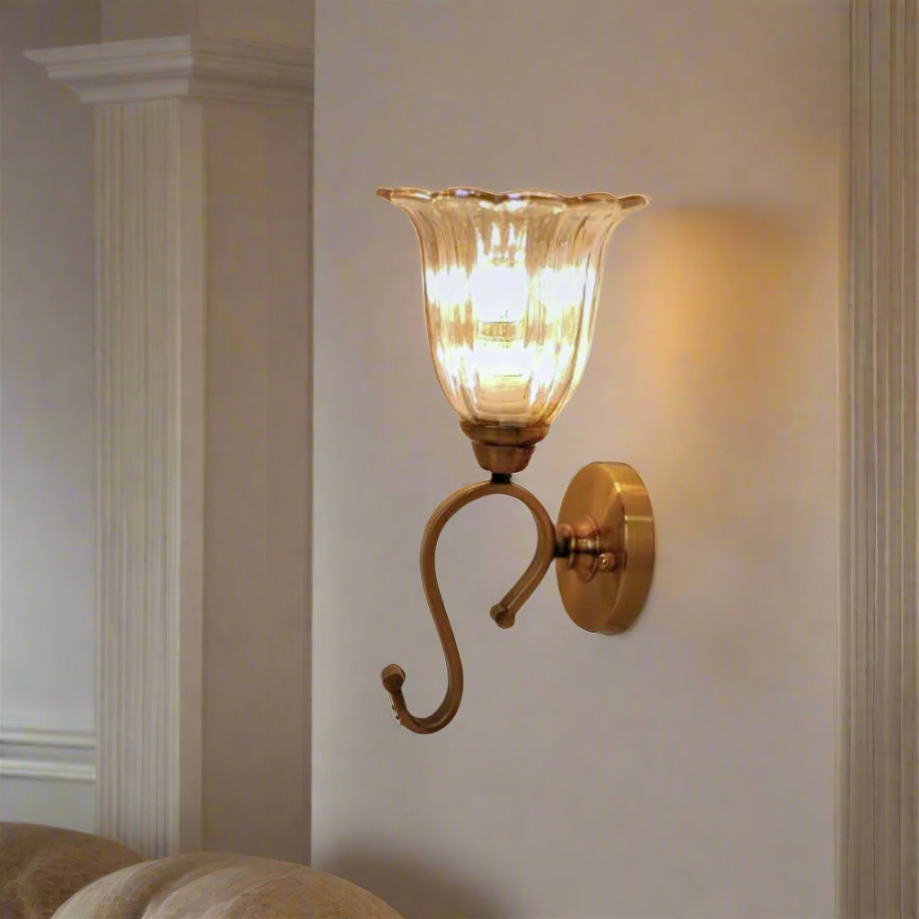 3136/1'' 1 Light Wall Fixture, Gold Finish - JassourCo.