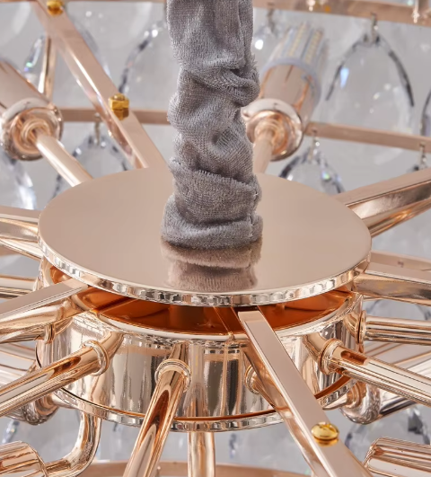 8922/600''Chandelier, Gold Finish