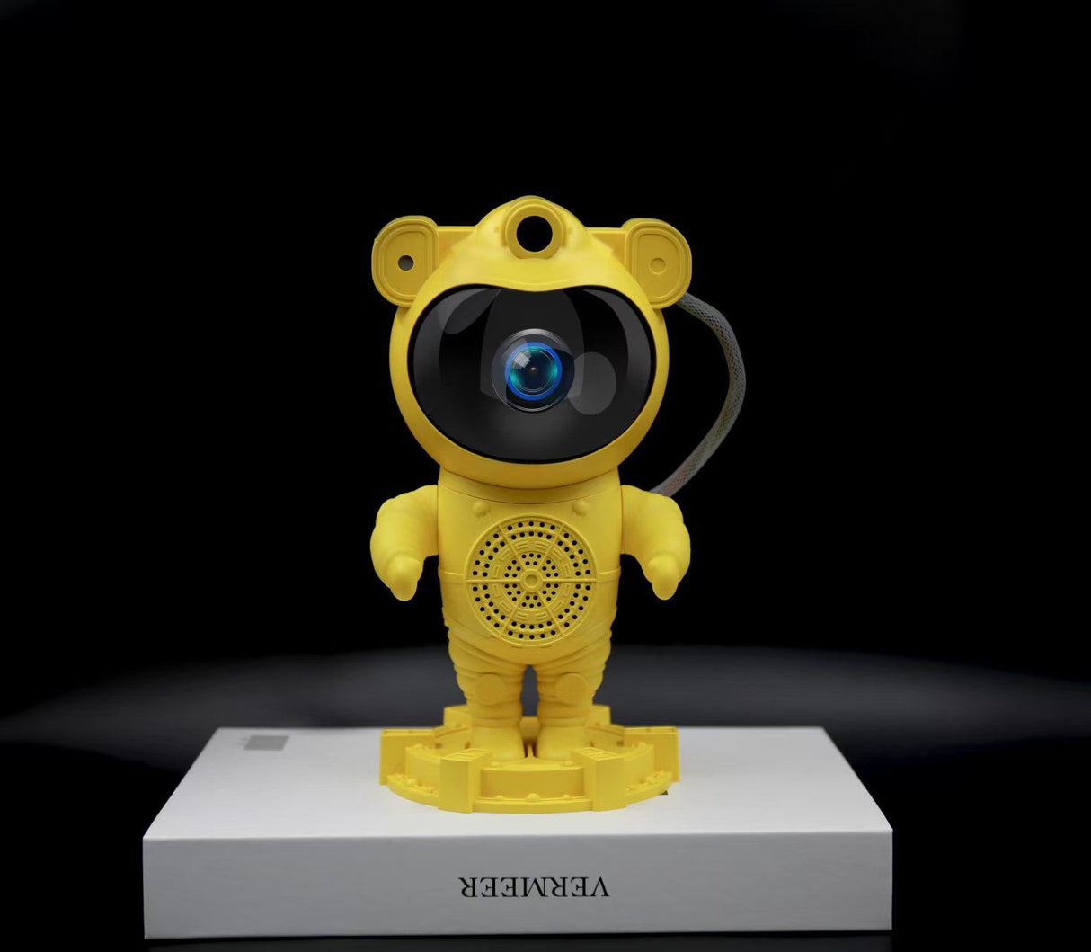 Yellow astronaut light star, with speaker 