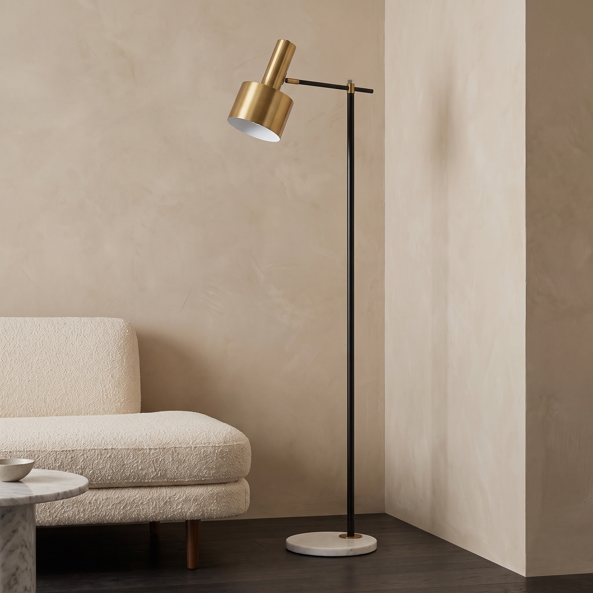 ML-561 Floor Lamp, Gold & Black Finish, 160x28cm - JassourCo.